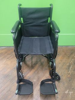 WHEELCHAIR 18" STANDARD w/FOOT RESTS  NEW CONDITION 