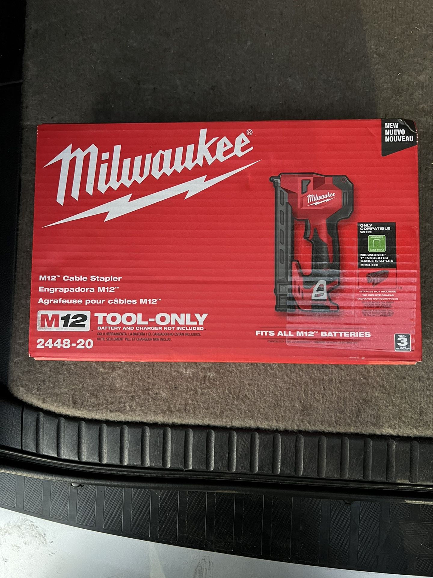 Milwaukee M12 Cable Stapler