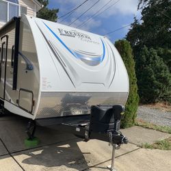 2018 Coachmen Freedom Express