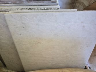 Floor tile