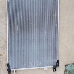 2018 - 2024 TOYOTA CAMRY RAV4 AVALON
2.5 AC CONDENSER PANEL GENUINE USED
OEM. NC4A