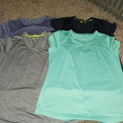 4 Ladies Tops 5.00 for all