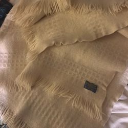 Title: Vintage Pendleton 100% Virgin Wool Baby