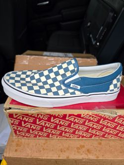 11M   Vans