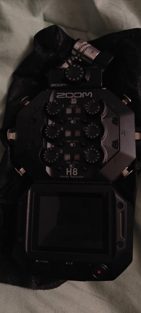 Zoom H8 Recorder - CASH ONLY PICKUP ONLY