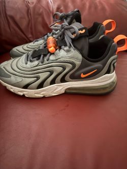Men’s Nike 270 React Running Shoes -Sz 7.5