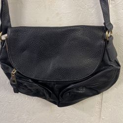Beautiful Black Purse U Can used It Side Way Too