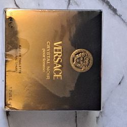 NEW & SEALED " AUTHENTIC VERSACE CRYSTAL NOIR WOMAN'S 1.7 OZ PARFUM SPRAY 35$