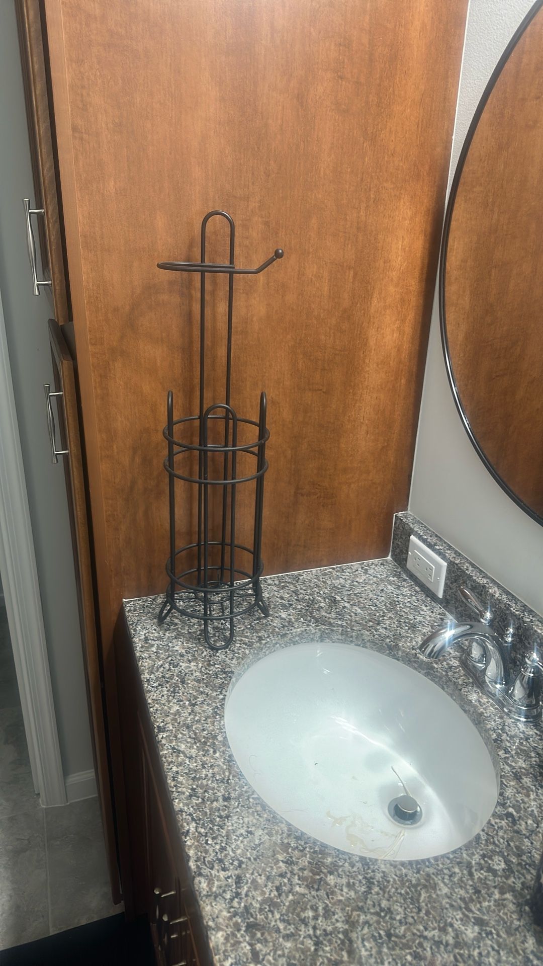 Toilet Paper Holder 