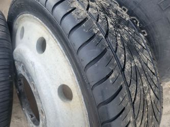 Dually wheels.  24 inch.   Tires