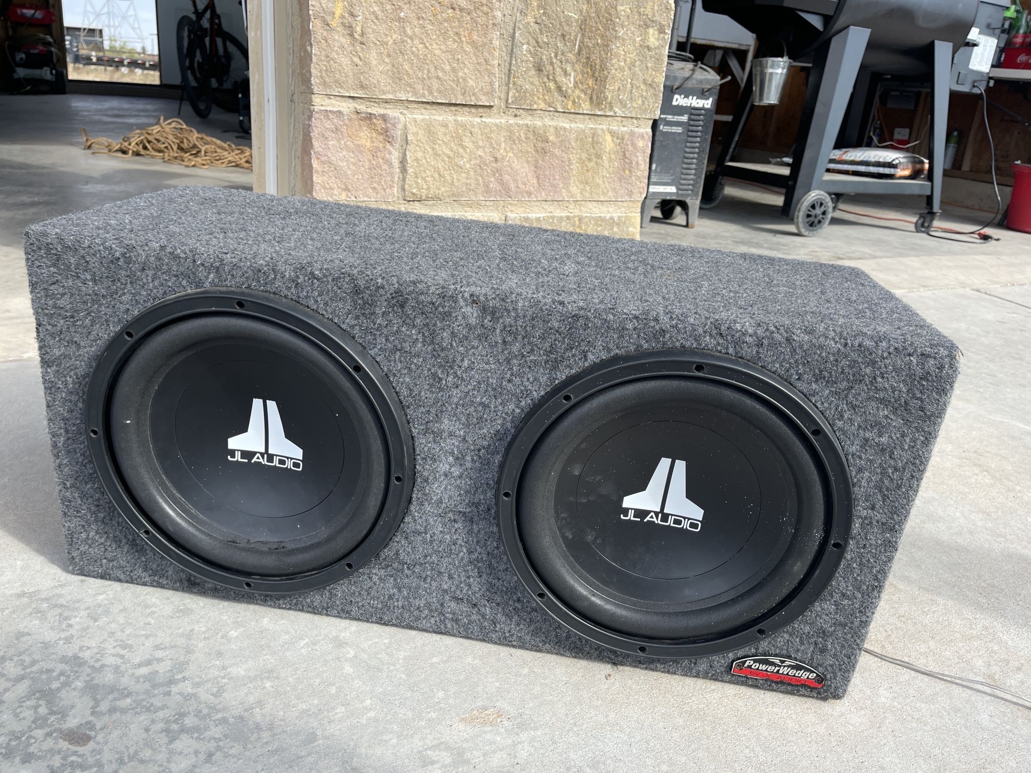 Jl Audio Subwoofers With Box And Amp