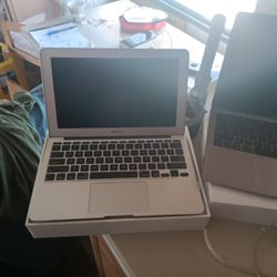 MacBooks,Macbook Air, Acer Ferrari,  New Battery 12 Volt