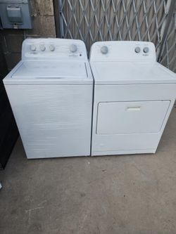 Whirlpool Set Top Load Washer And Gas Dryer 27"W High Efficiency 