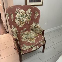 Antique Wide Back Sitting Chair