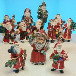 Vintage Christmas Ornaments & Decor
