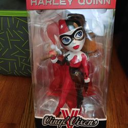 DC Comics Harley Quinn VAULTED Vinyl Vixen