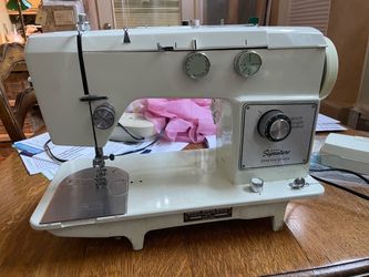 Vintage Montgomery Ward Signature Stretch Stitch Sewing Machine – Made in Japan – Works