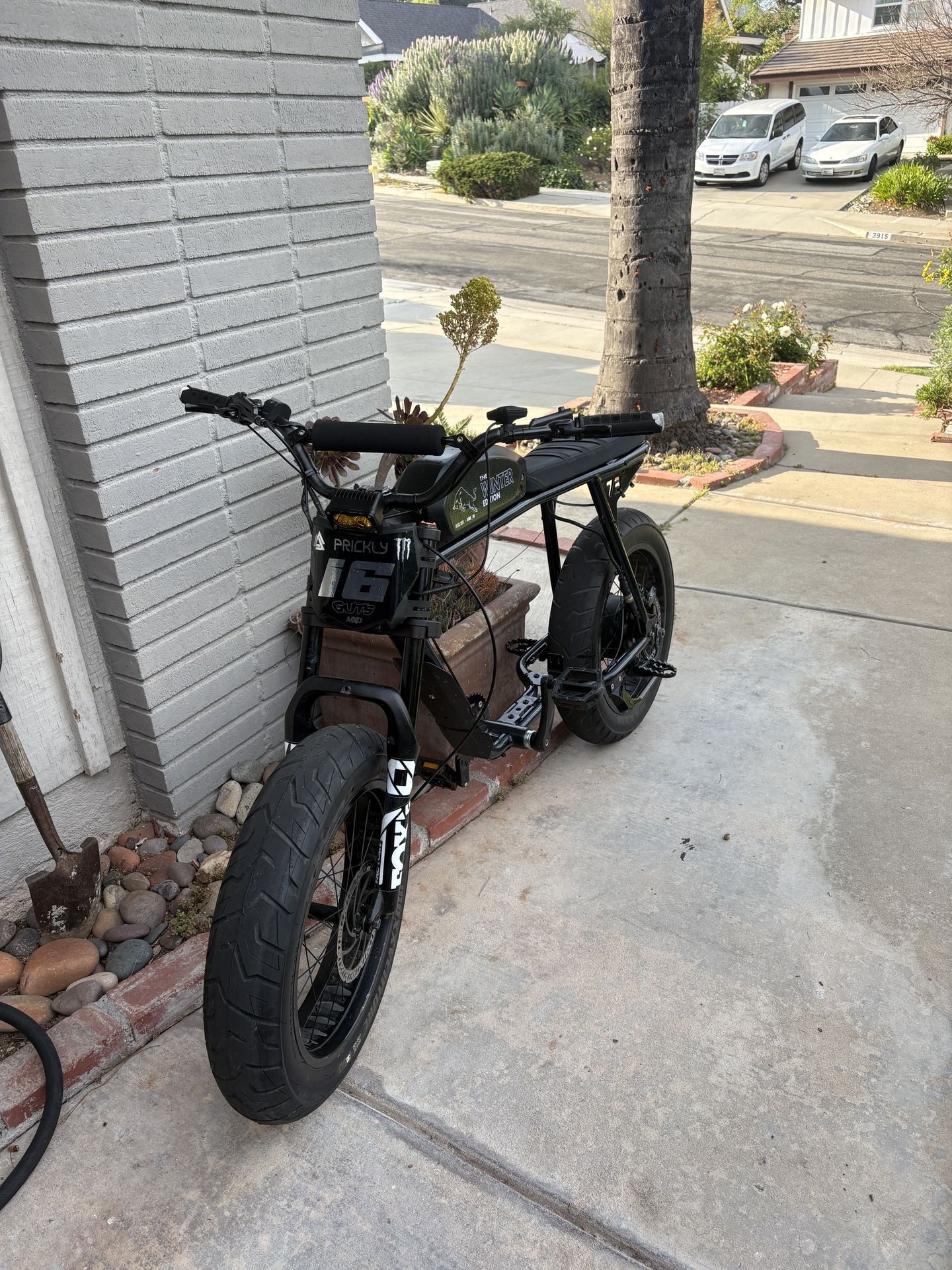 Super 73s2 needs new motor, has no battery