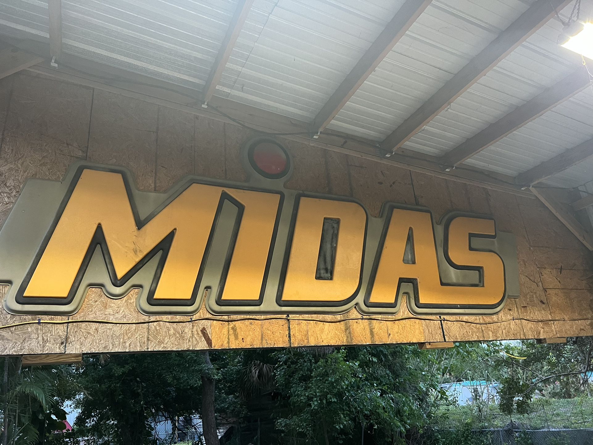 Midas Sign