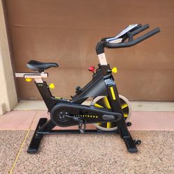 LIVESTRONG INDOOR CYCLE BIKE