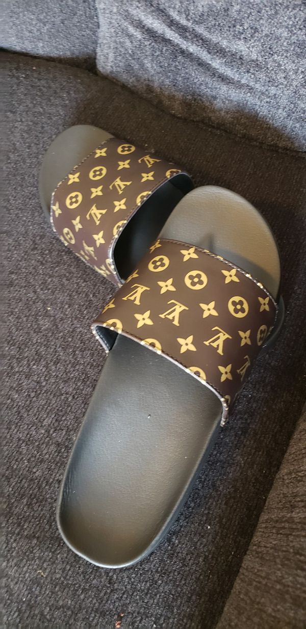 Louis Vuitton Sandals Reds Calf Leather 5 Inch Wood Heels Size Euro 38,  Like New For Sale at 1stDibs