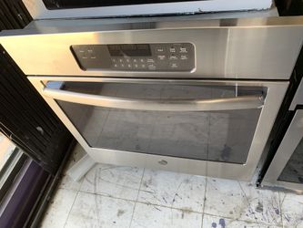GE wall oven in stainless steel new gas