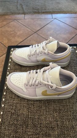 Air Jordan 1 Low White Gold Sneakers