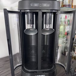 WineYard Dual Bottle Wine Dispenser & Preserver 