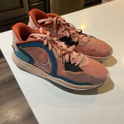 Kyries 