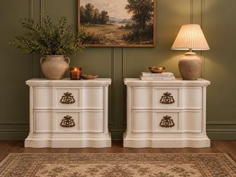 Beautiful Vintage Solid Wood Nightstand Set ✨
