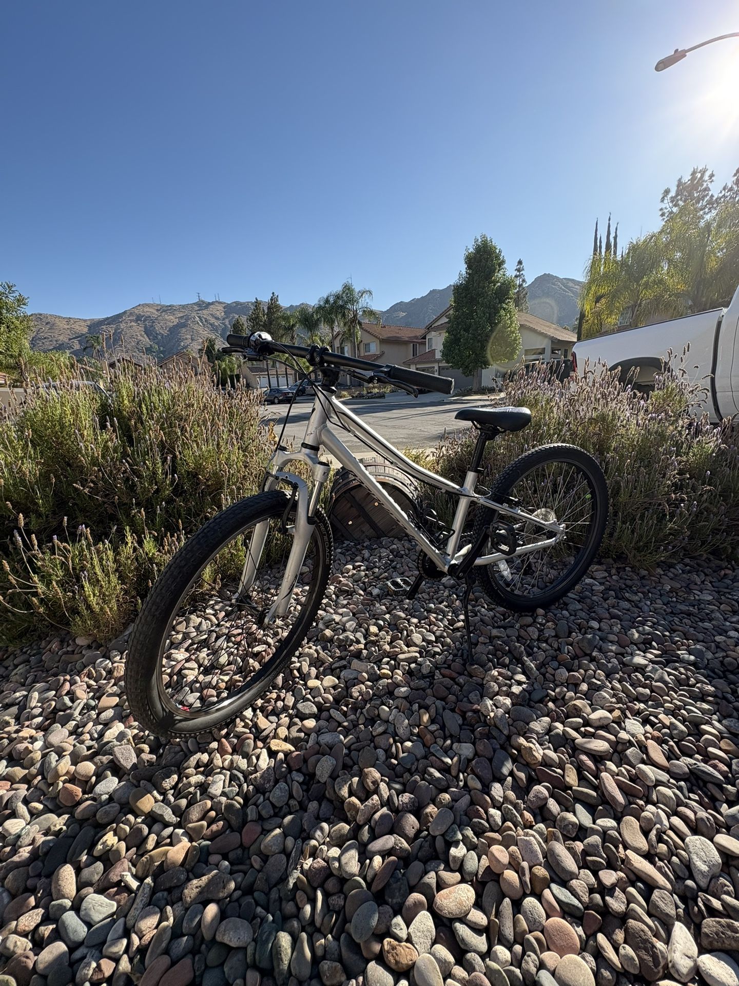 2019 Specialized Hot Rock Mountain Bike