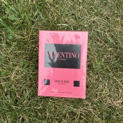 Valentino Perfume 