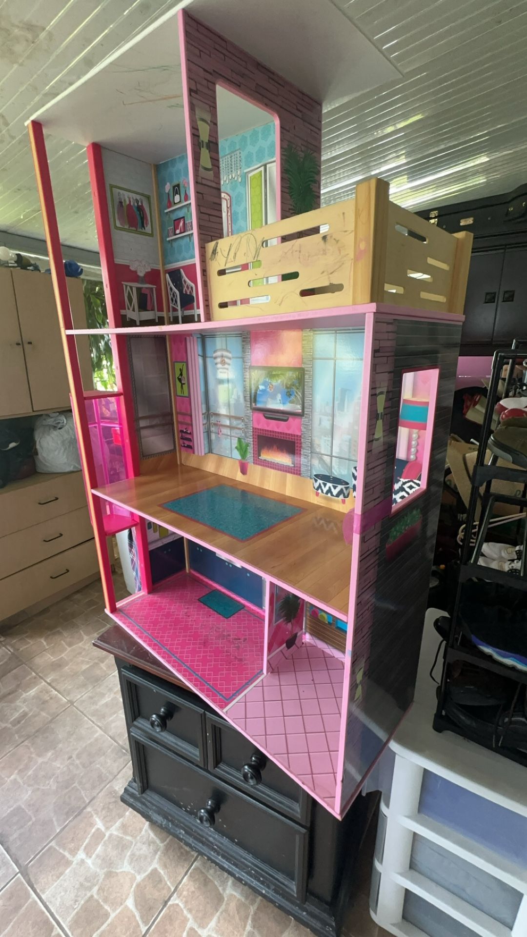 Doll House For Girls, Good Condition