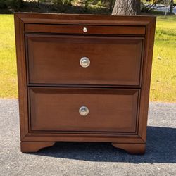 Single Nightstand 