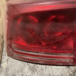 2007 Dodge Charge Tail Light