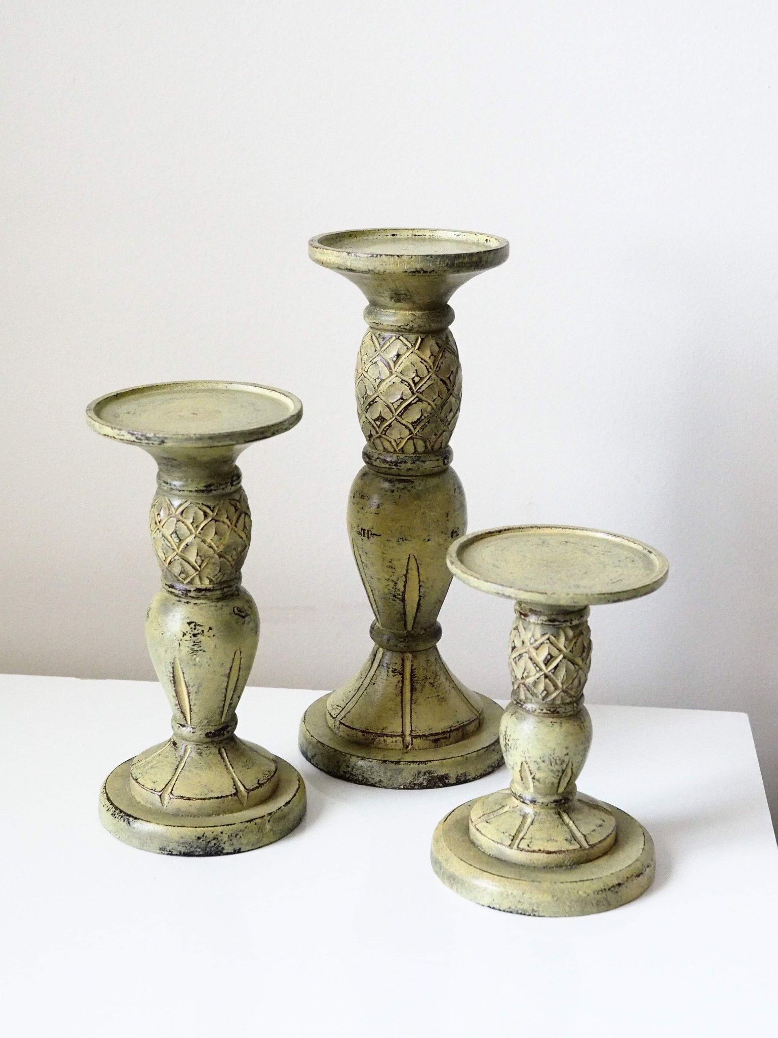 Set of 3 candle holders, wooden