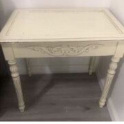 Antique Woos Table Beige Color, Can Be Used As A Coffe Table Or Side Table