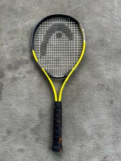 TENNIS RACKET