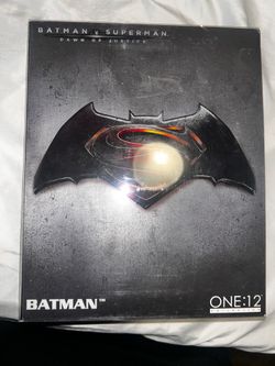 Mezco Batman vs Superman (Batman)