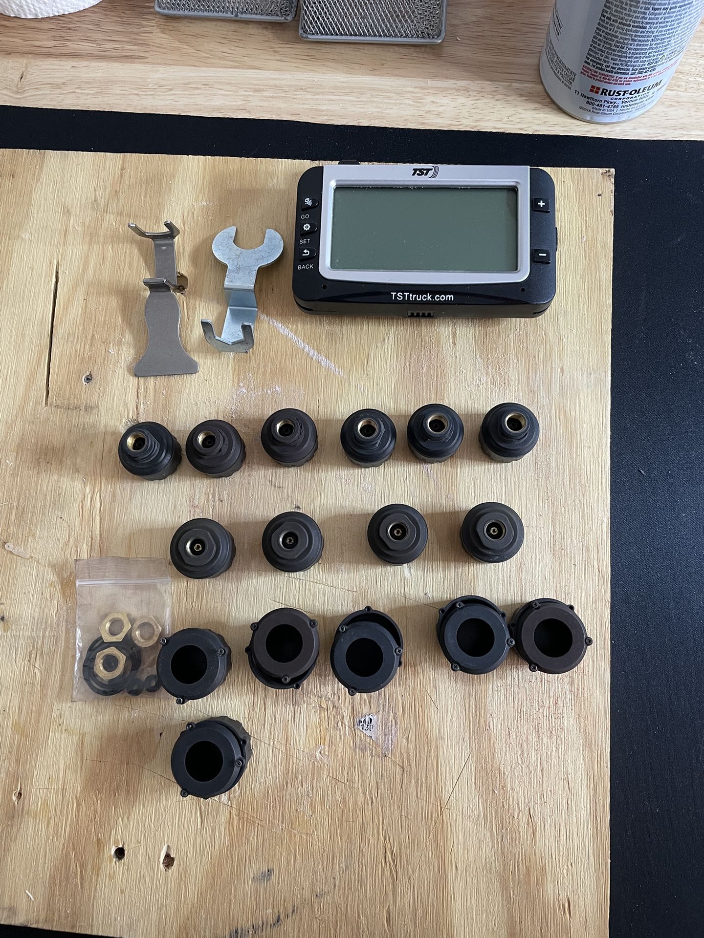 TST 507 TPMS and 10 wheel sensors