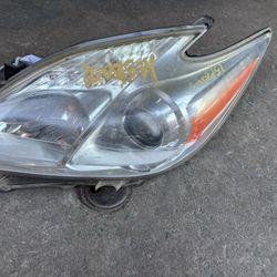 prius head light