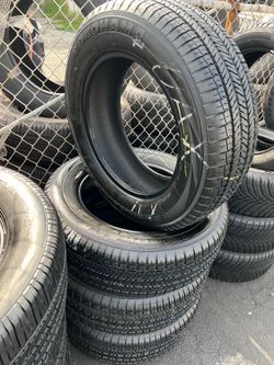 225/65/17 Yokohama  Semi New Tires Set Of 4 Installed And Balanced Set De 4 Llantas Como Nuevas Instaladas Y Balanceadas