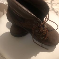 Timberlands Men’s Shoes Size 6.