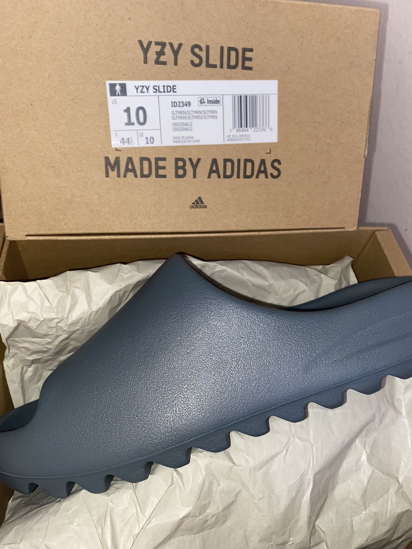 Yeezy slide “slate marine” Brand new (DS)