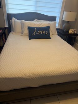 Queen size bed frame and mattress