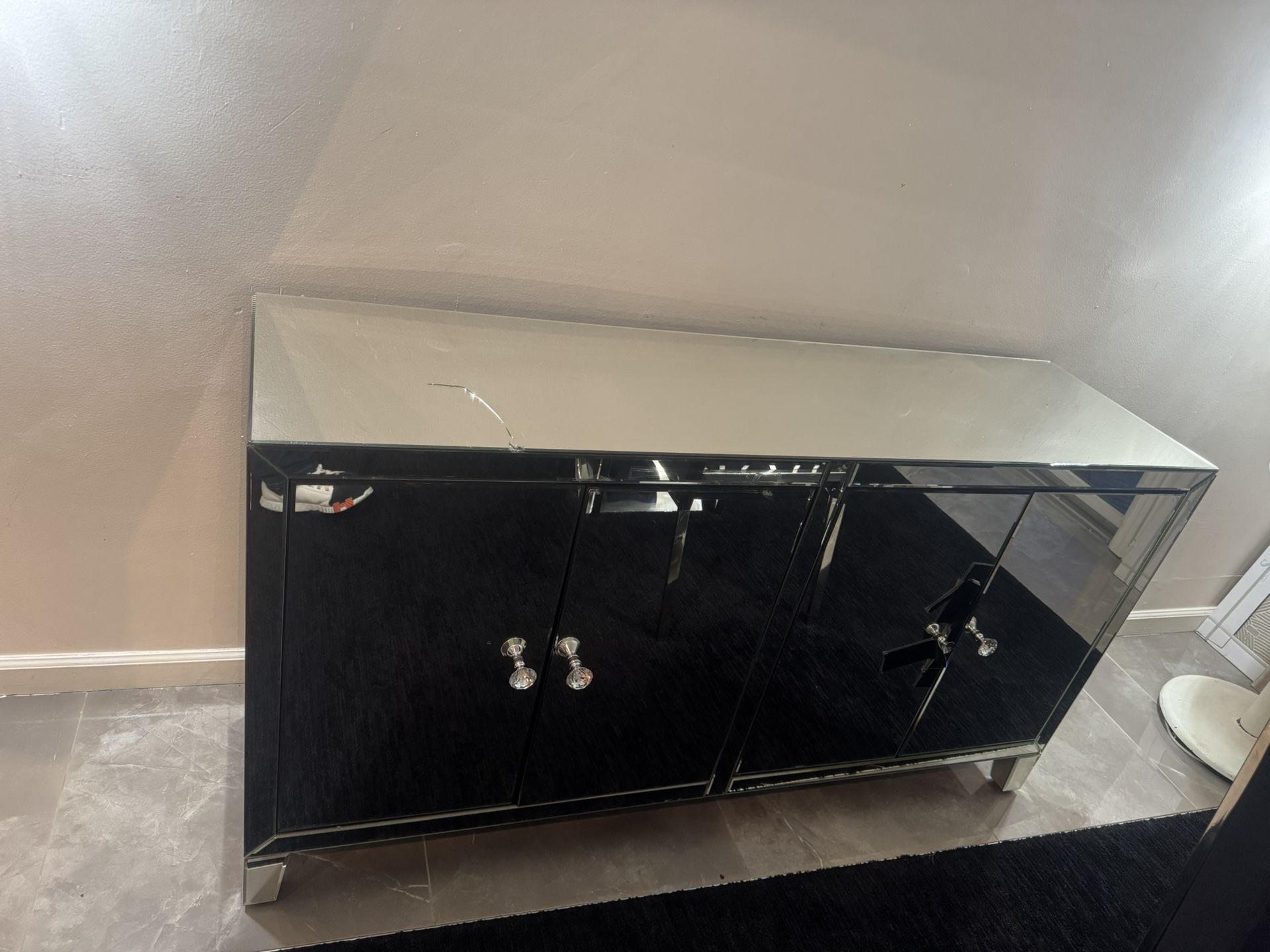 Mirror Dining Chest 