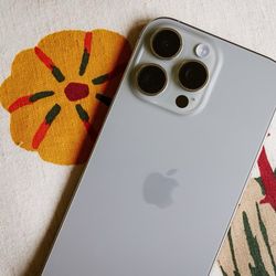 iPhone 16 Pro Max Unlocked 