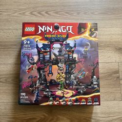 LEGO NINJAGO Wolf Mask Shadow Dojo Set LEGO 71813 NEW & Sealed RARE Exclusive