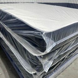 *Free Delivery - New Queen Size Mattress And Boxspring Included 