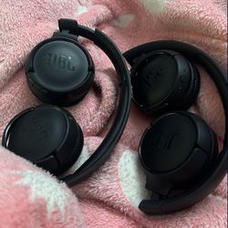 JBL HEADPHONES - BLACK 